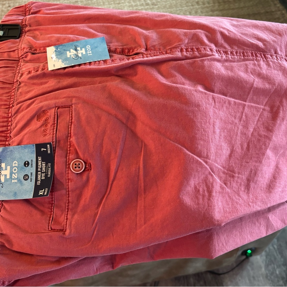 IZOD Men's Pink Shorts